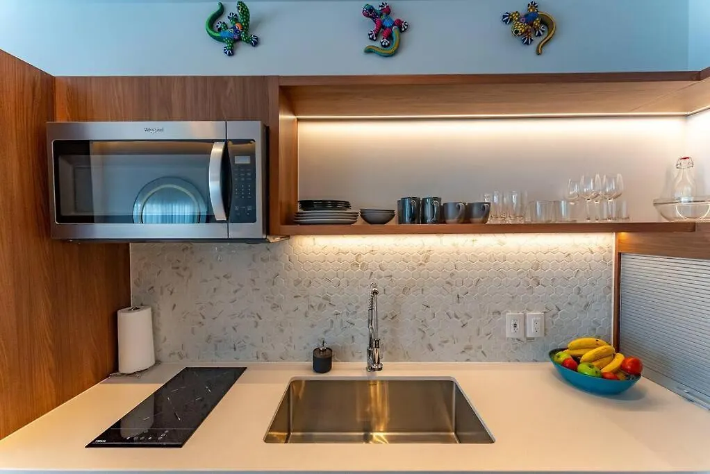 Casa Camaleon Luxury Condominium. Sea Views. Pools Playa del Carmen
