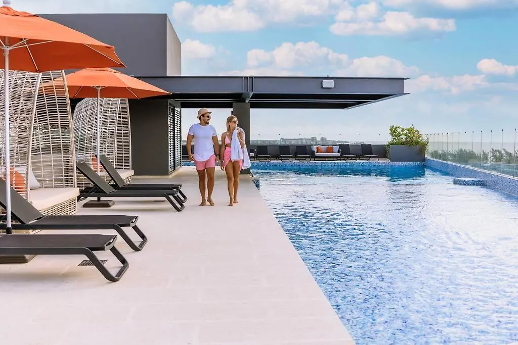 Casa Camaleon Luxury Condominium. Sea Views. Pools Playa del Carmen
