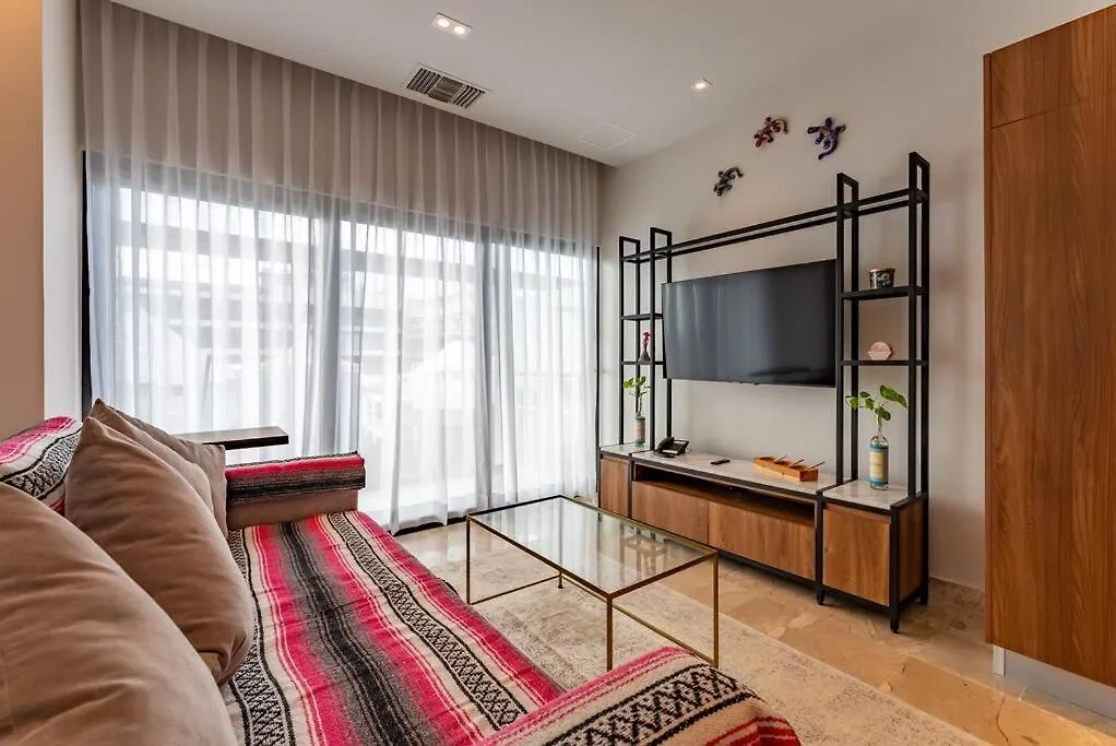 Casa Camaleon Luxury Condominium. Sea Views. Pools Playa del Carmen Apartment
